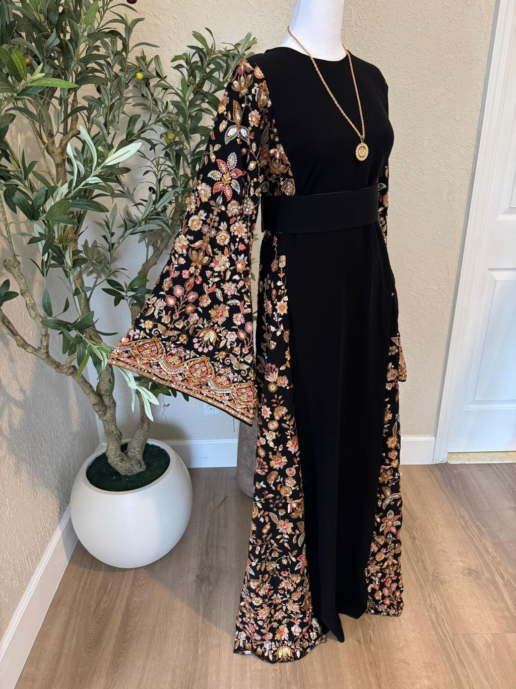 Jenin Garden Palestinian thobe with floral statement sleeves and side panels